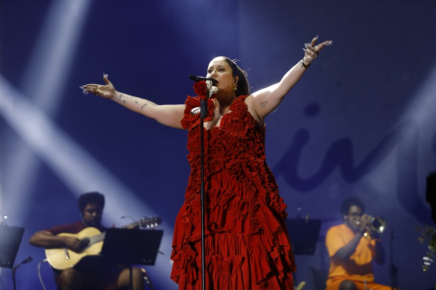 Maria Rita transforma a Cidade do Rock em uma das melhores rodas de samba do Rio