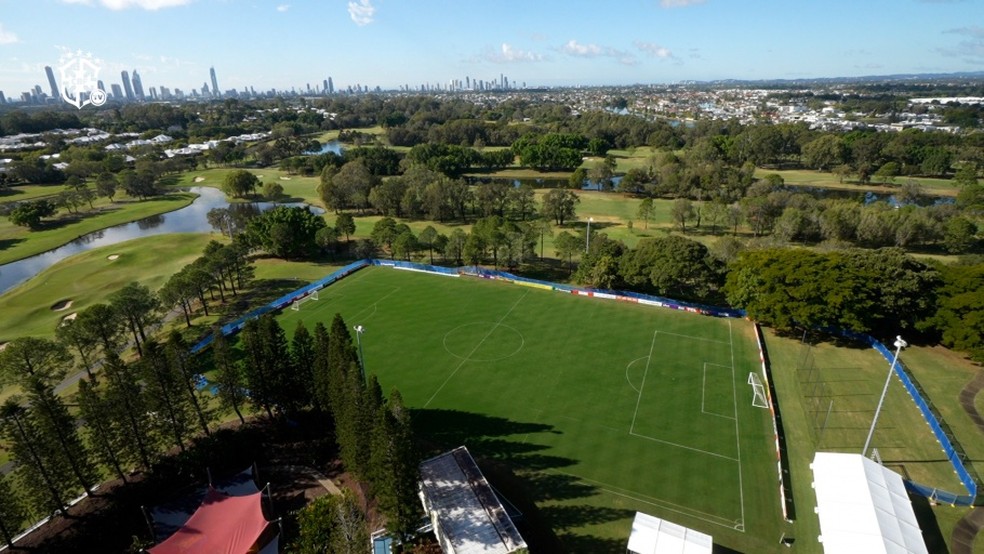 Campo onde a seleção treina na Austrália — Foto: Joilson Marconne / CBF
