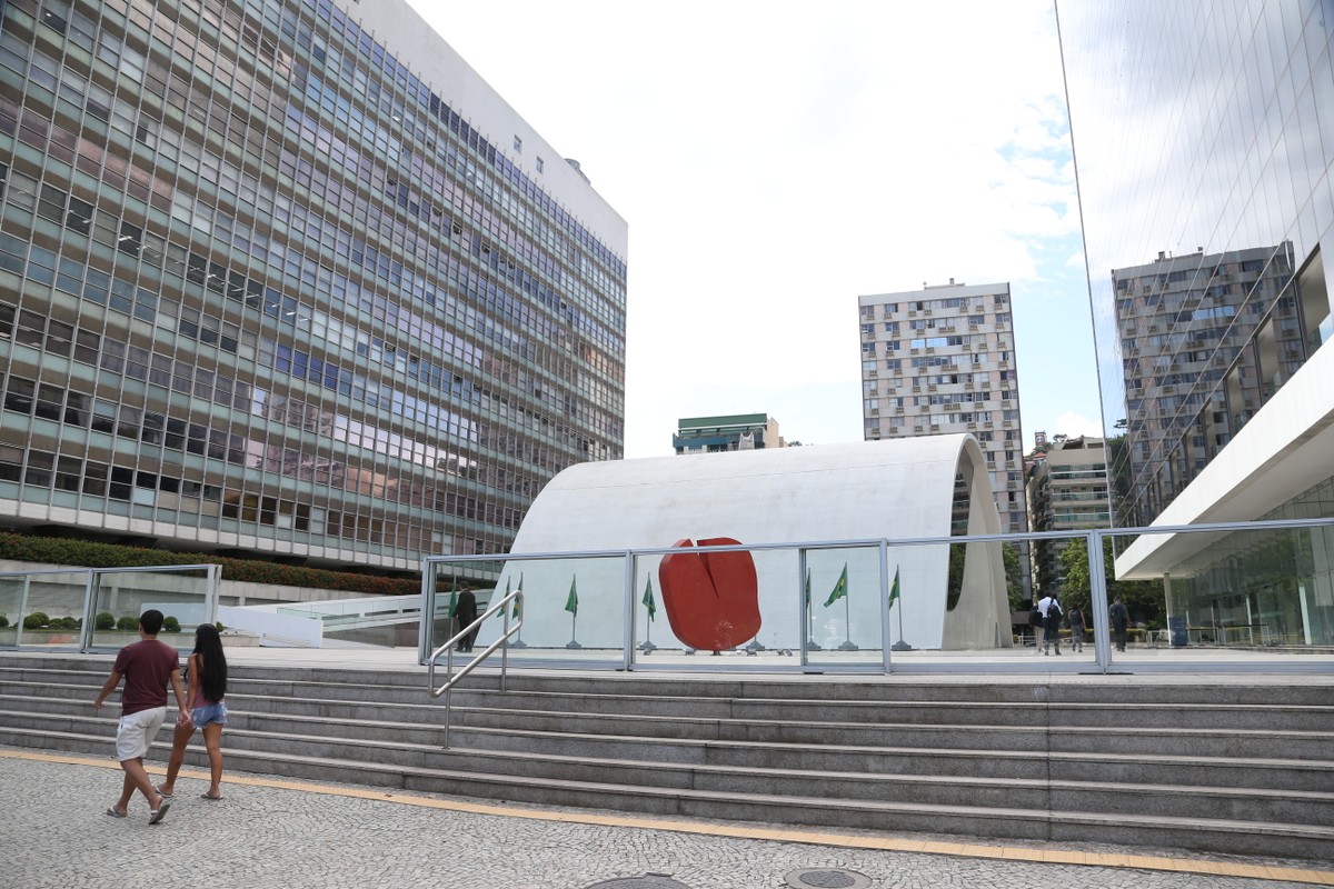 Com quase 70 anos, Livraria da Fundação Getúlio Vargas fechou as portas