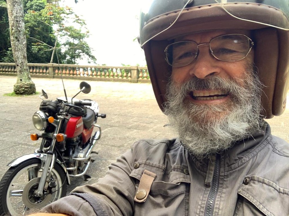 Osmar Prado é apaixonado por motocicletas — Foto: Arquivo pessoal