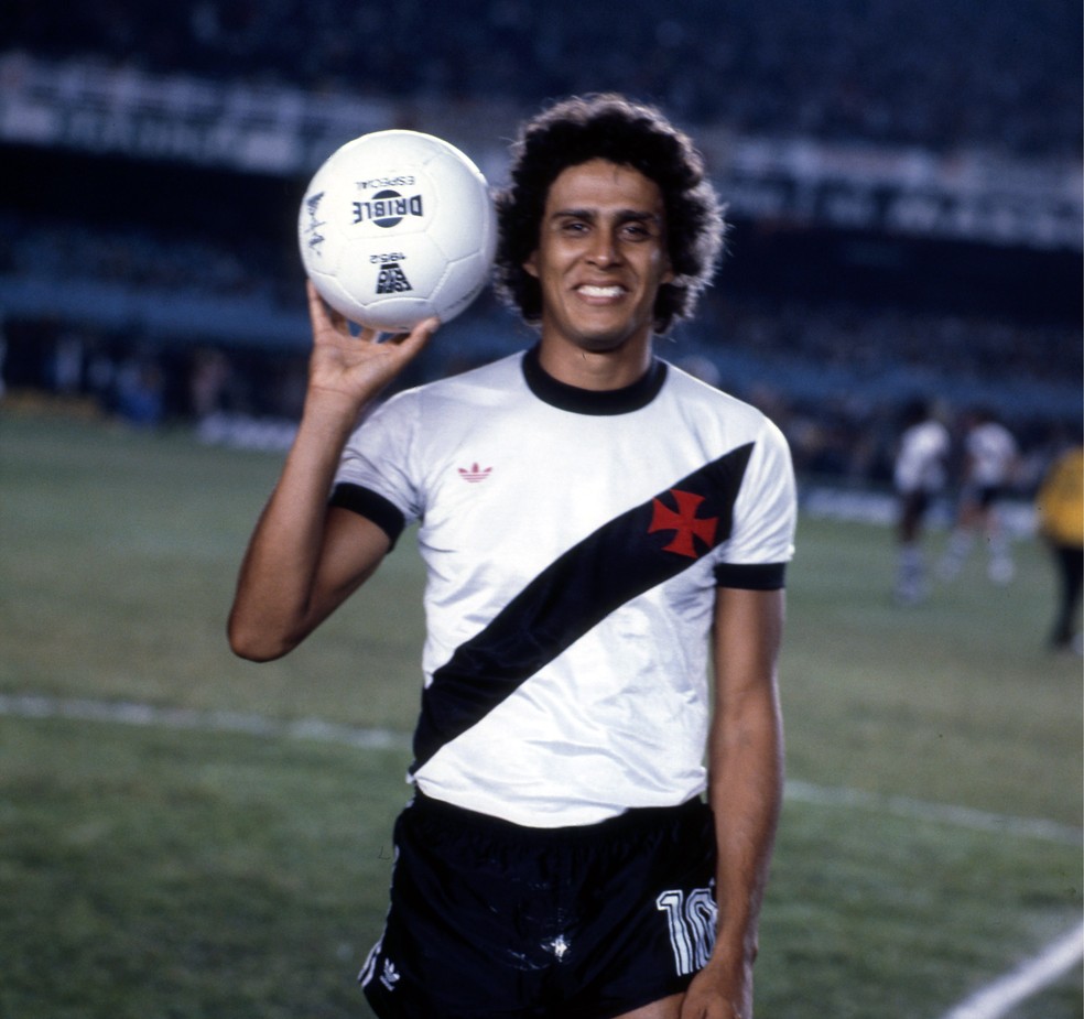 Roberto Dinamite, no Maracanã, na final do Brasileirão de 1979 — Foto: Anibal Philot / Agência O Globo
