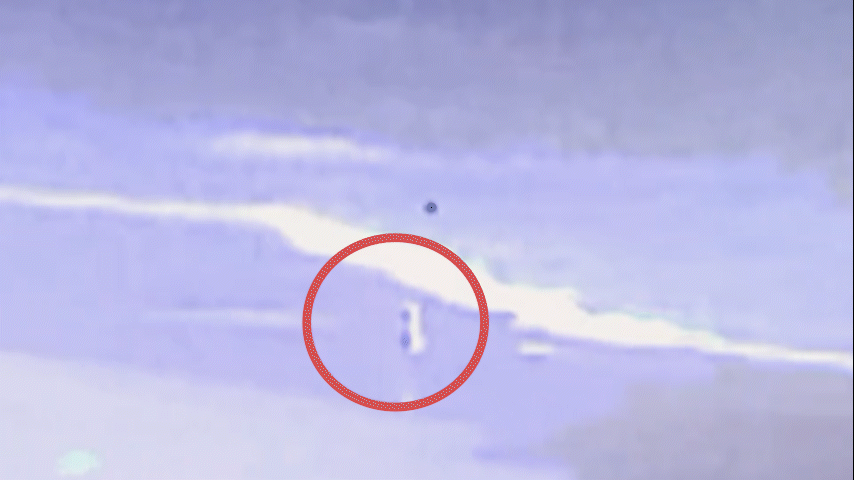 Vídeo mostra professor de surfe entregando no mar de São Conrado antes de desaparecer