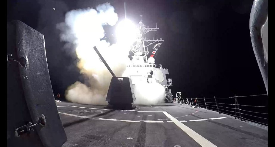Bombardeios dos EUA matam 17 rebeldes Houthis no I&ecirc;men, diz imprensa oficial