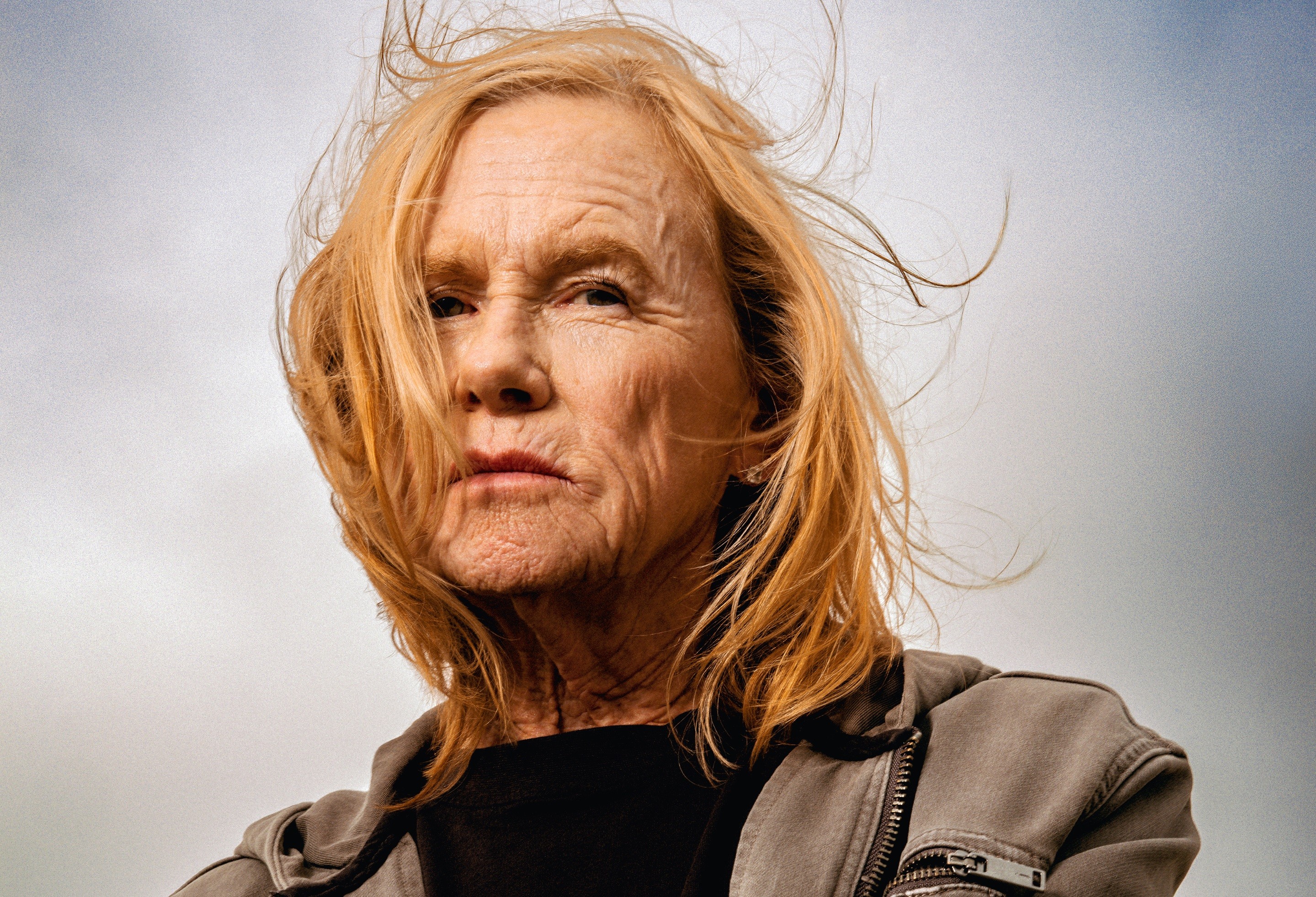 Estrela dos anos 1980, Amy Madigan é a arma secreta de 'A hora do mal'; saiba mais