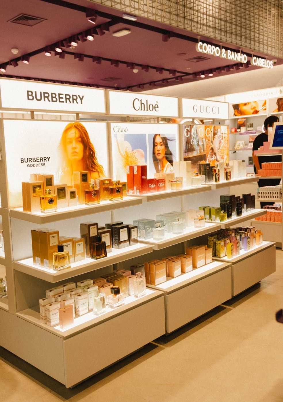 Loja da Beleza na Web em Curitiba: marca prevê descontos progressivos de até 80% — Foto: Divulgação/Beleza na Web