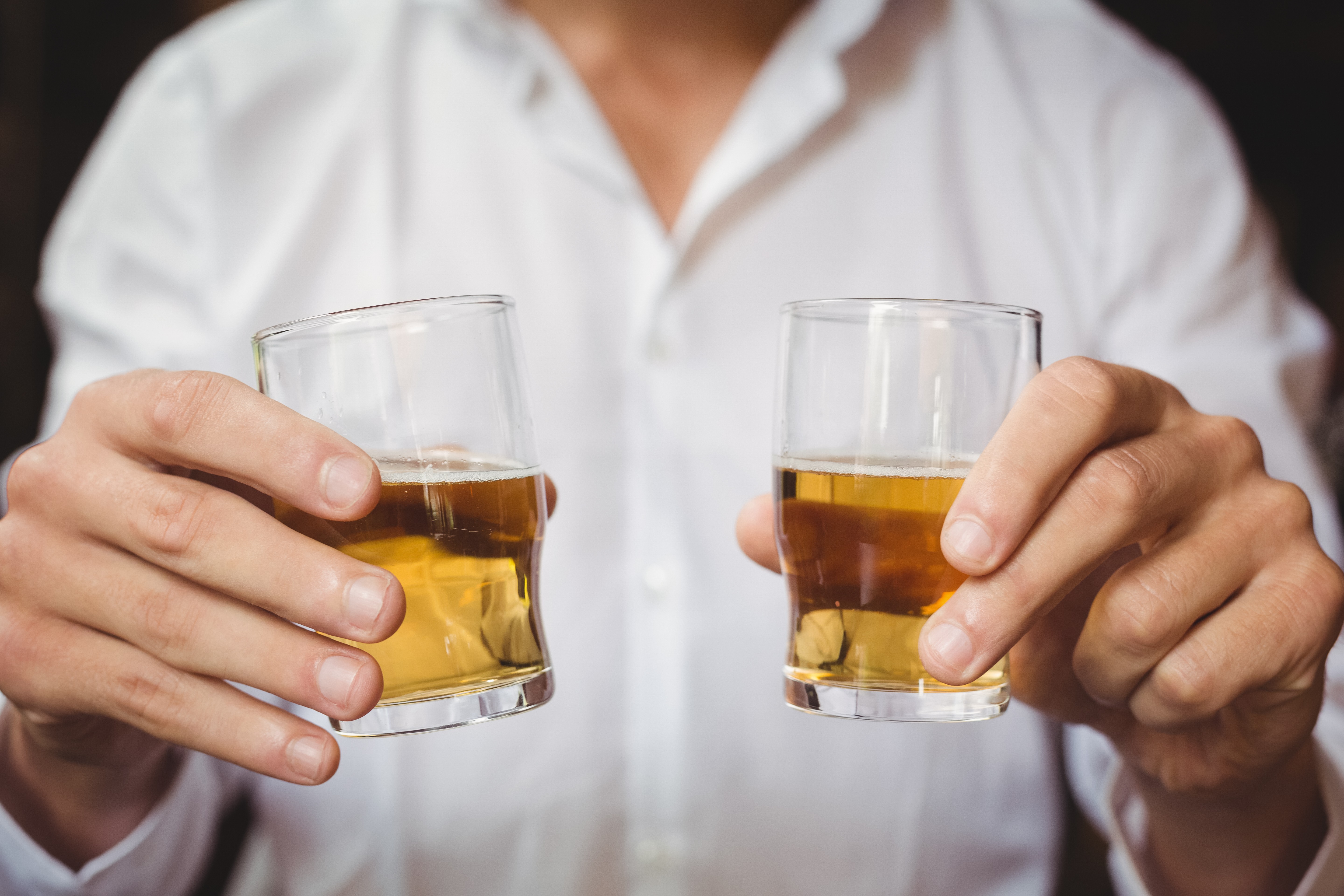 Álcool: Especialista Alerta Sobre Perigos Ocultos e Risco de Câncer
