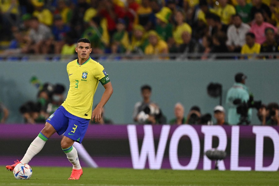 Brasil completa dois jogos de Copa do Mundo sem sofrer chutes a gol e  zagueiros não levaram dribles; veja números