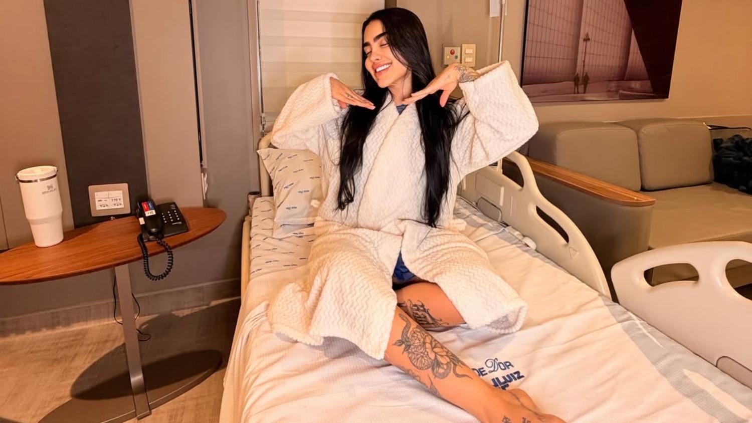 Procedimentos de MC Mirella colocam em pauta transformações do corpo após maternidade