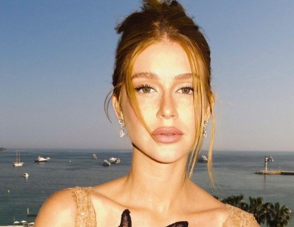 Marina Ruy Barbosa lançou seu primeiro livro como uma espécie de diário compartilhado, em que faz reflexões pessoais — Foto: Reprodução/Instagram