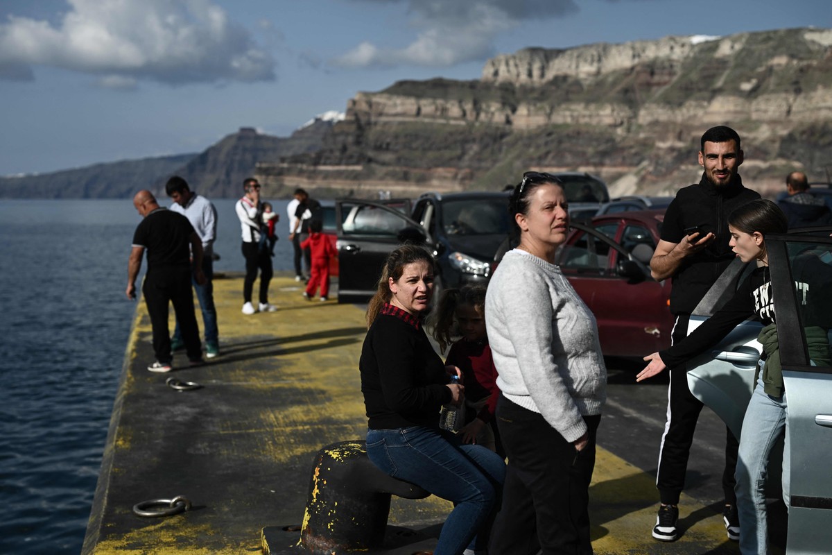 Após tremores em Santorini, outra ilha grega declara estado de emergência