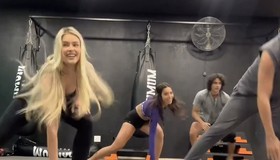 Vanessa Lopes mostra treino ao lado de Yasmin Brunet e do namorado