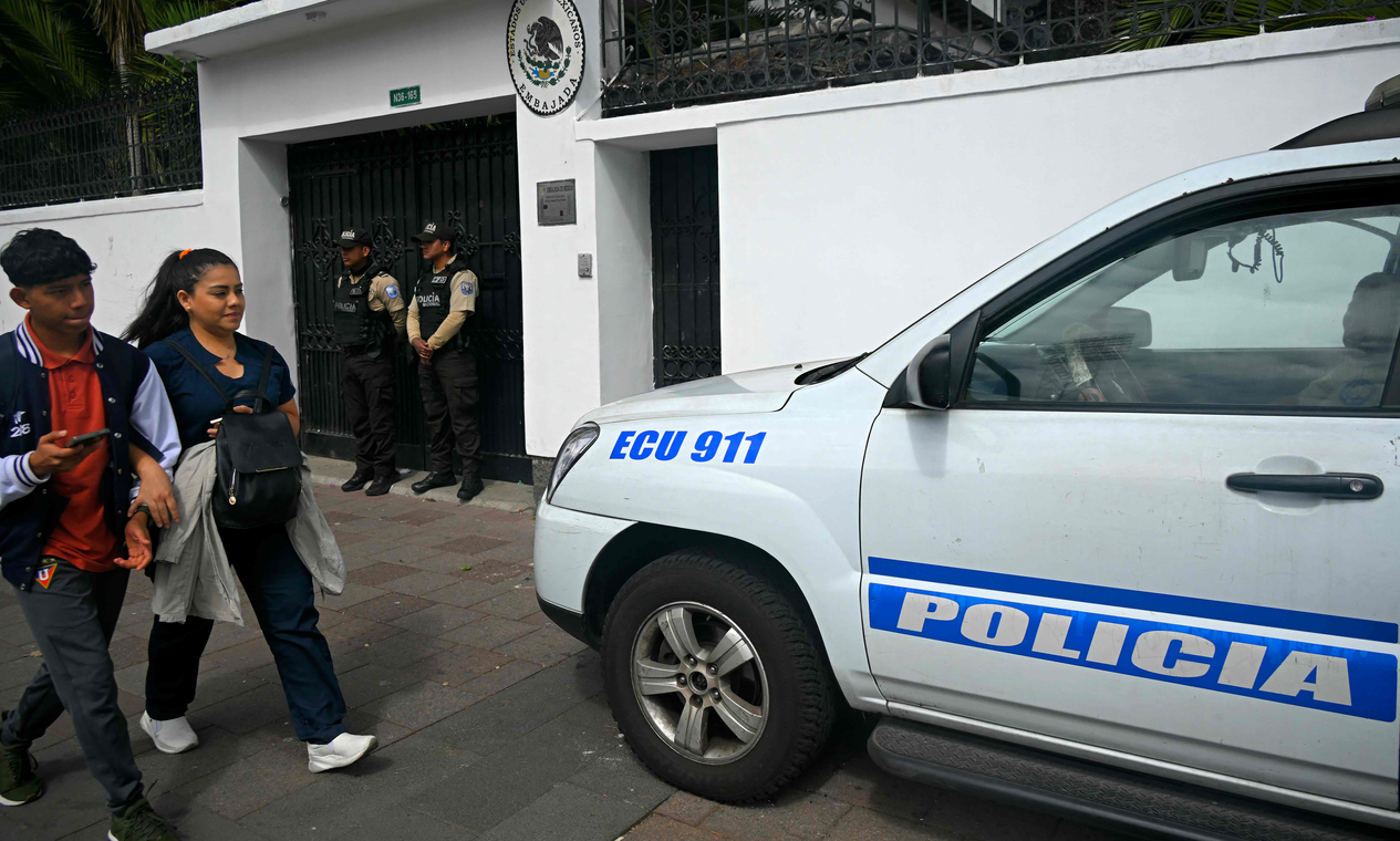 Equador entra com ação contra México por dar asilo 'ilegal' a ex-vice 