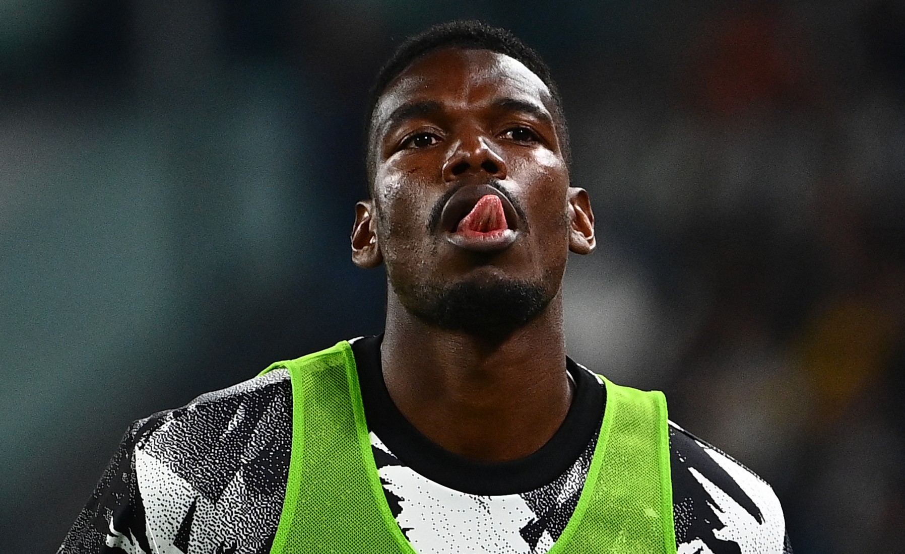 Pogba rescinde contrato com a Juventus e fica livre para assinar com qualquer clube