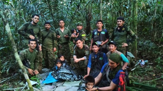 Colômbia anuncia que quatro crianças perdidas na selva foram encontradas vivas 