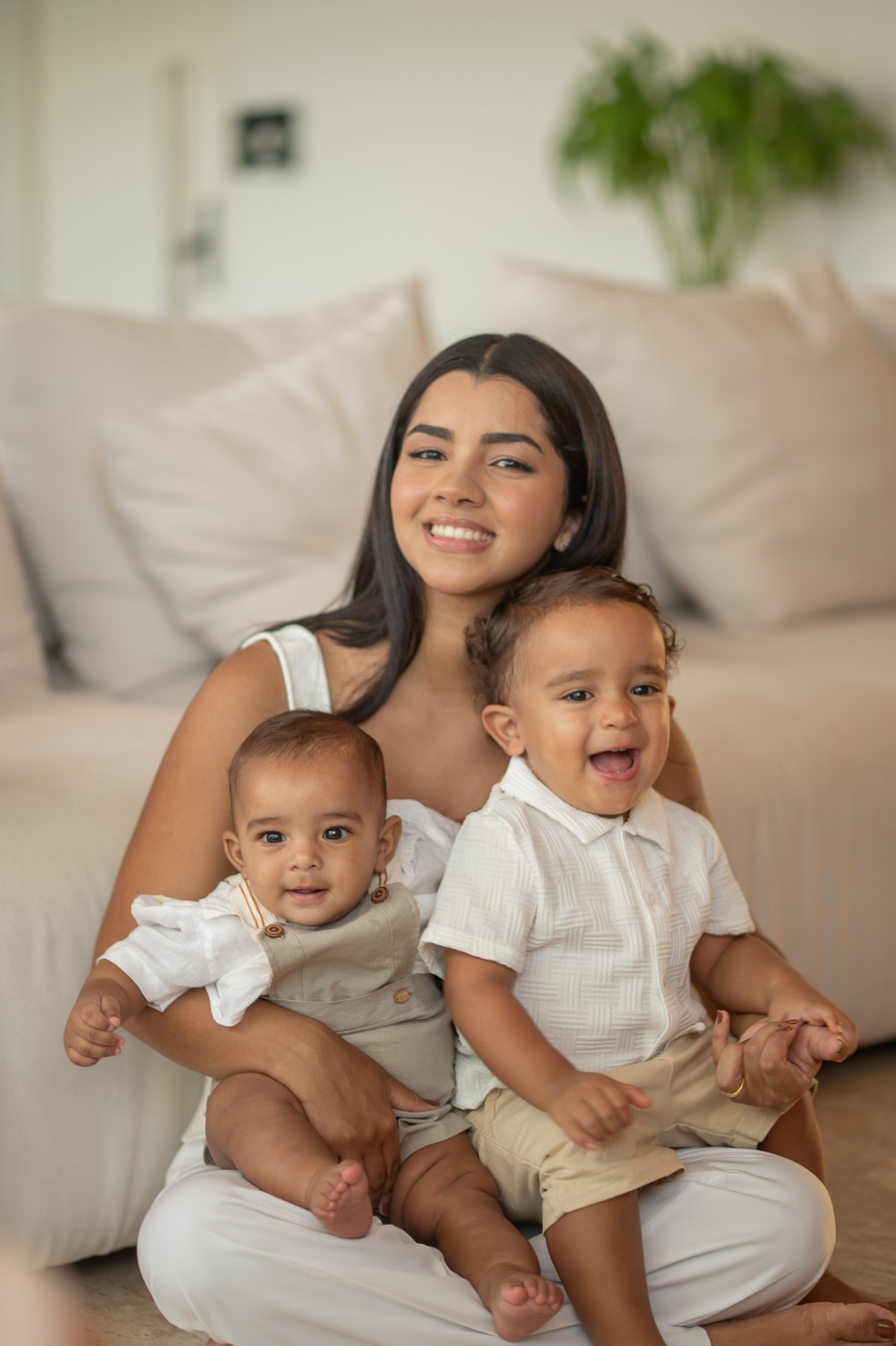 Ary Mirelle revela o que mudou após dois filhos e como passou a lidar com a exposição — Foto: Divulgação Deborah Ghelman