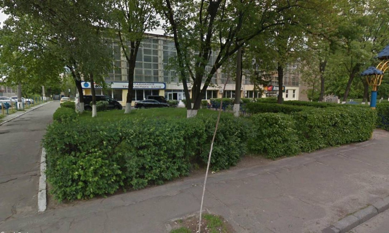 Área onde fica localizada a principal torre de televisão de Kiev, vista antes de se tornar alvo do ataque russo à capital ucraniana  — Foto: Reprodução / Google Earth