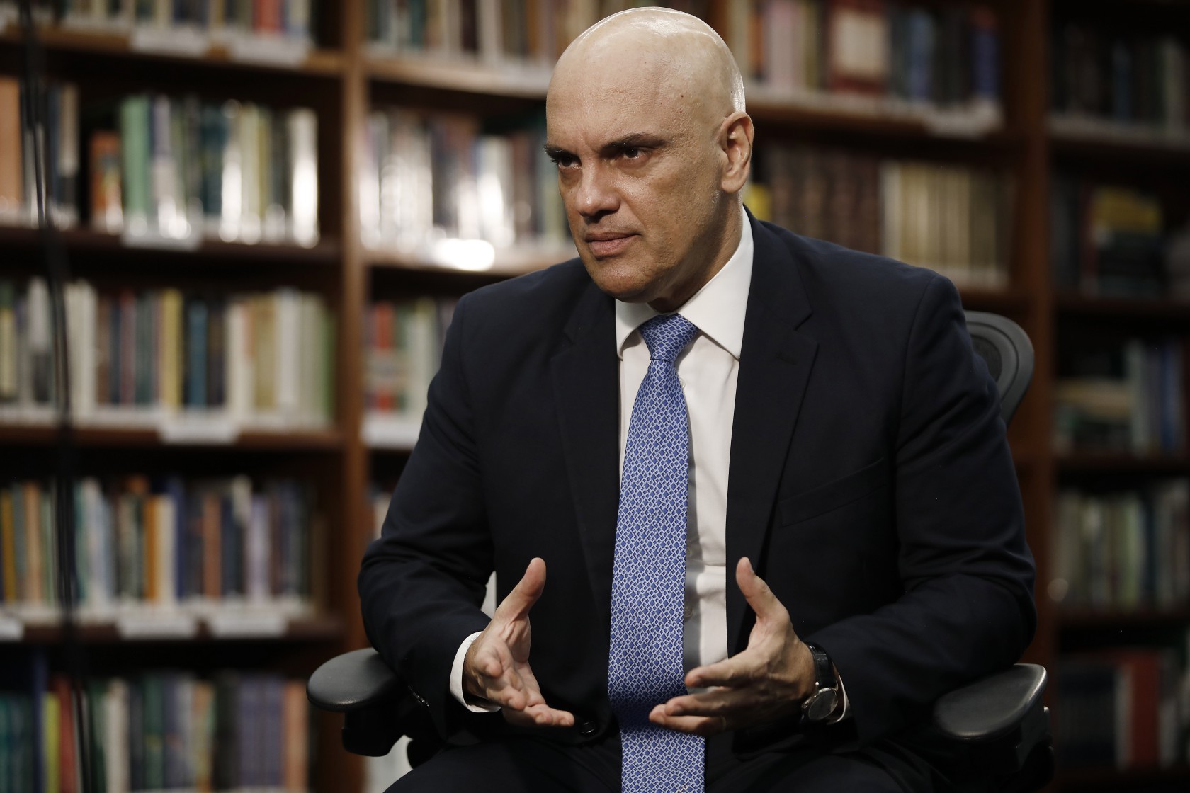 Entrevista em que Moraes revelou plano de assassinato alertou militares envolvidos em trama golpista, diz PF