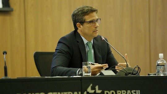 ‘Sou muito contra’, diz presidente do Banco Central sobre eventual moeda comum entre Brasil e outros países
