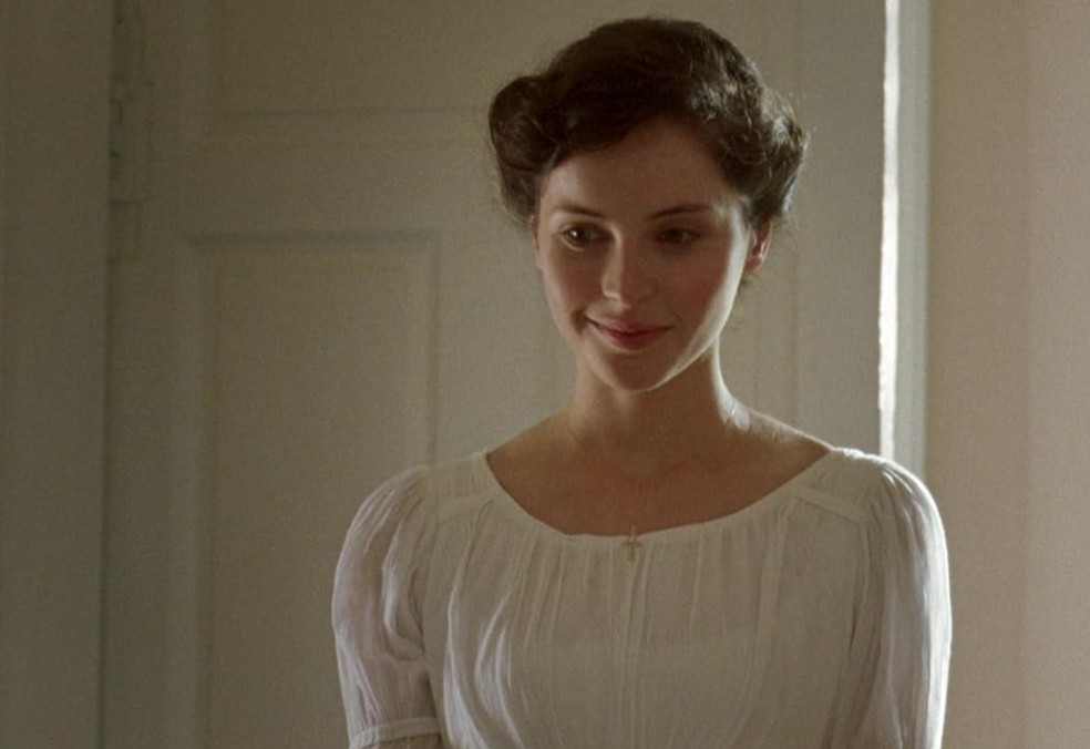 Felicity Jones in “Northanger Abbey” (2007) — Photo: Disclosure