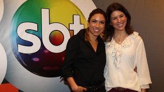 Na foto, aparecem juntas Patrícia Abravanel e Daniela Beyruti, filhas de Silvio, hoje com 46 e 48 anos. Daniela deu três netos ao dono SBT: Lucas, Manuela e Gabriel.  — Foto: Divulgação