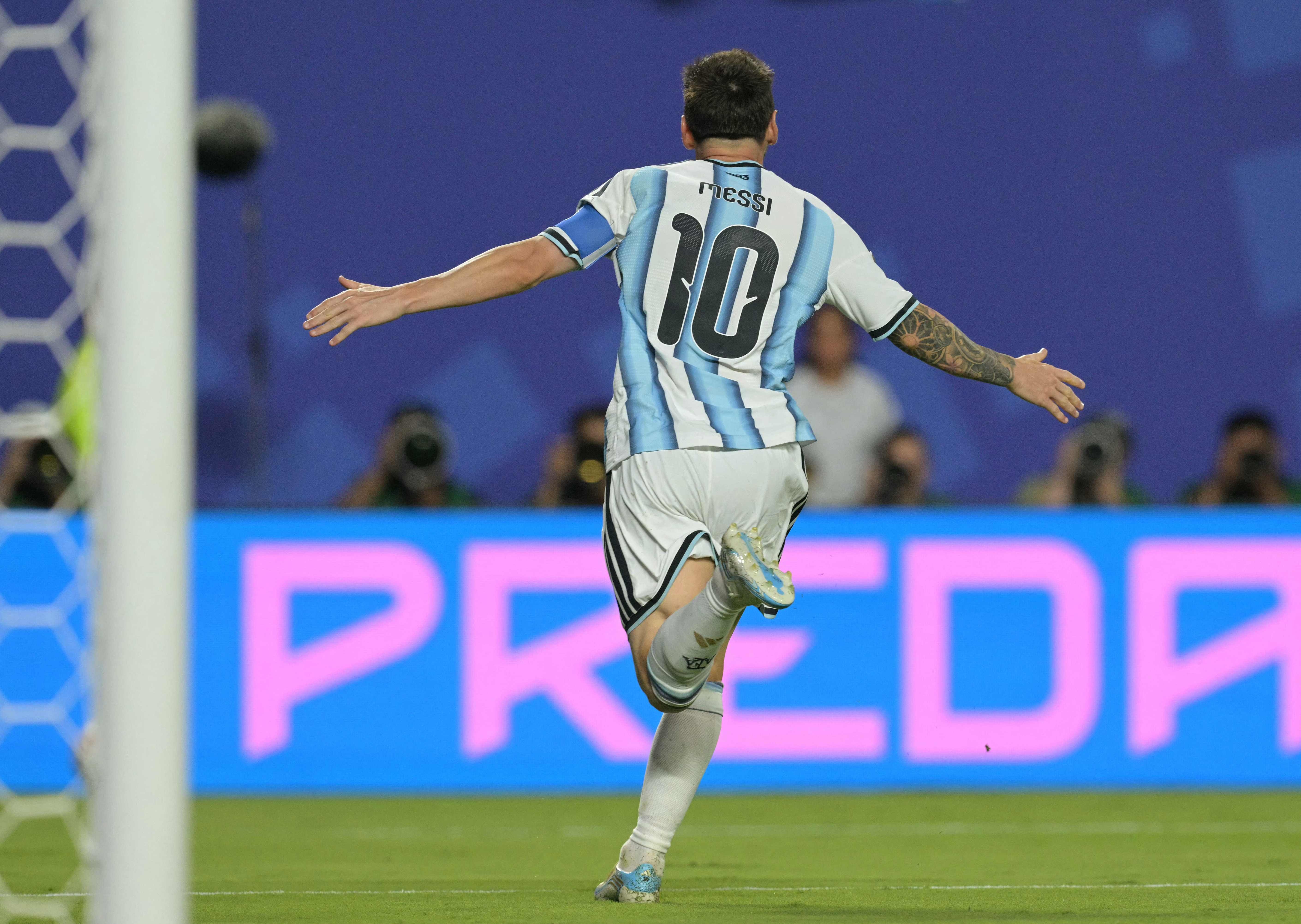 Argentina 3 x 0 Argélia: Messi marca duas vezes, iguala Klose e se torna um dos maiores artilheiros da história das Copas; siga ao vivo