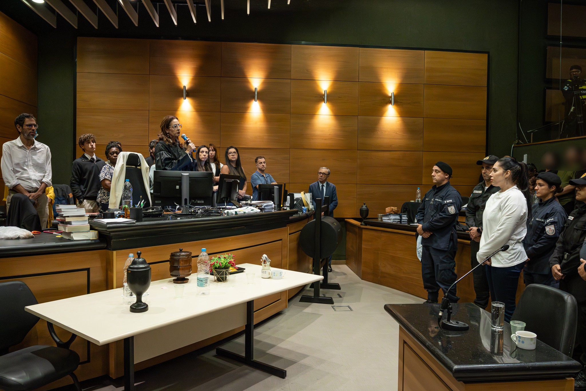 Dez dias de júri: entenda a linha do tempo do julgamento que condenou Jairinho e concedeu perdão judicial a Monique