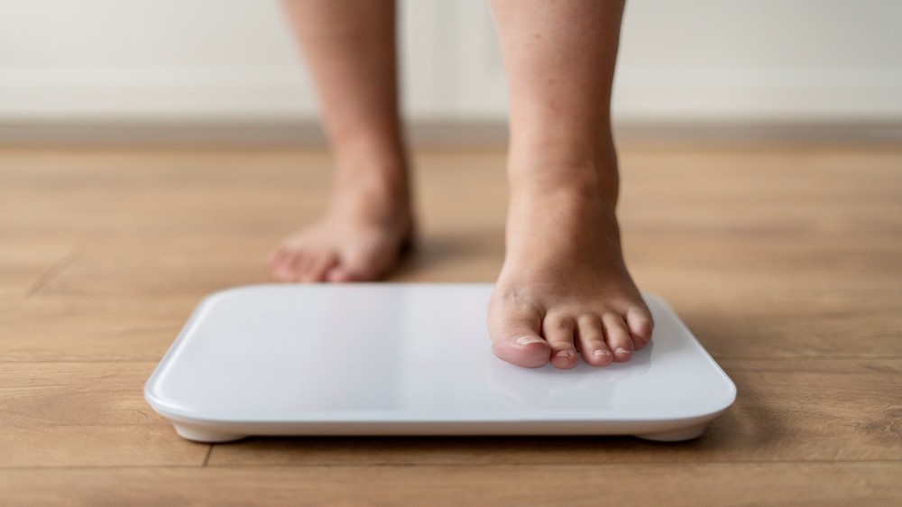 10 modelos de balança digital e de bioimpedância; veja opções com desconto