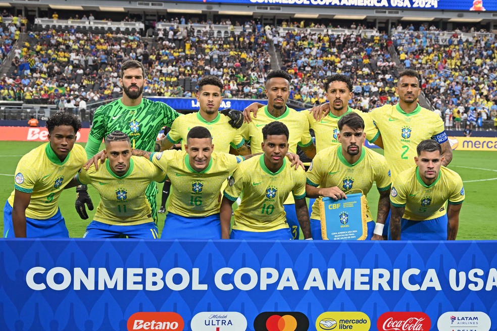 Seleção brasileira teve um desempenho preocupante na Copa América de 2024 — Foto: Robyn Beck/AFP