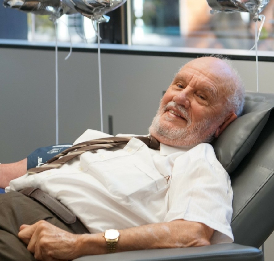 Estima-se que James Harrison doou sangue mais de 20 mil vezes ao longo de 60 anos
