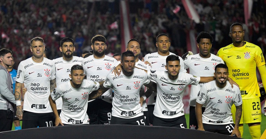 Fora do Z-4, Corinthians tem 35% de chances de queda