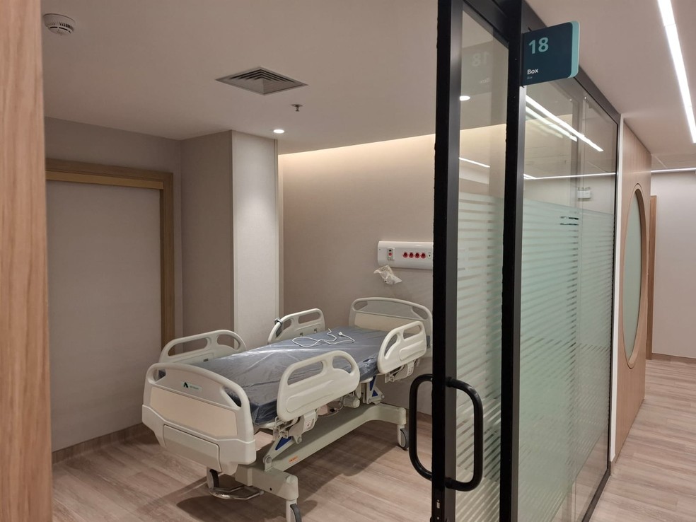 Leito de tratamento de pacientes no Cancer Center — Foto: Reprodução