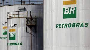 Petrobras eleva investimentos em refino e fertilizantes em 17% e prevê parceria com Acelen, do Mubadala