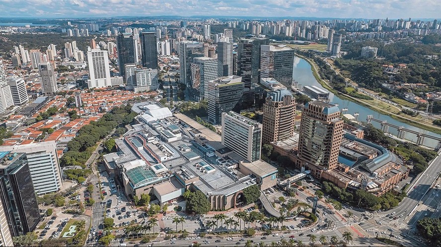 Obra do MorumbiShopping, em São Paulo, deve ser concluída no ano que vem. O projeto prevê um rooftop em 7.000 m²