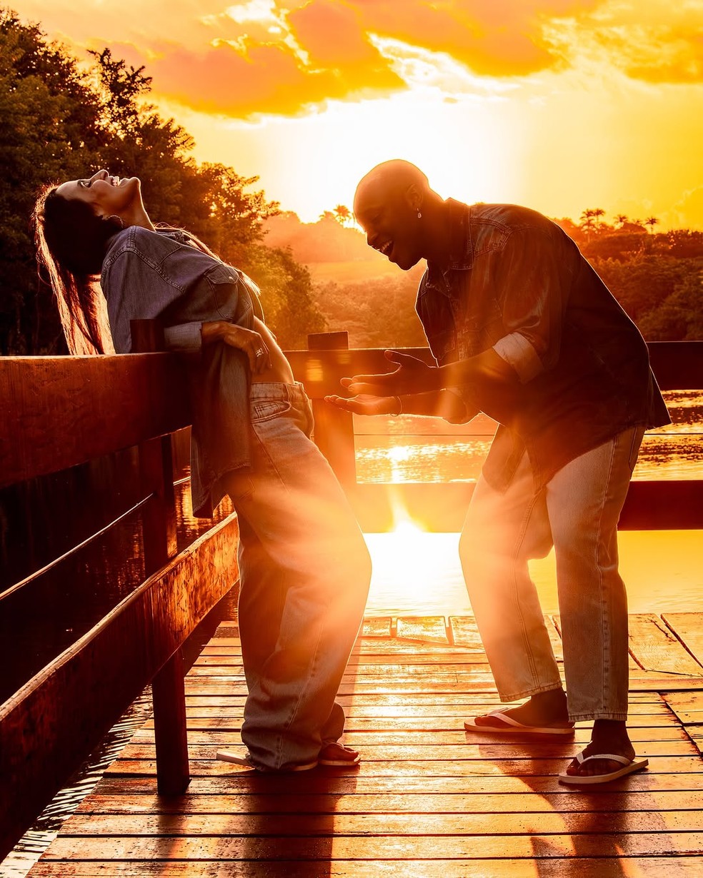 Carol Peixinho e Thiaguinho anunciaram gravidez do primeiro filho — Foto: Divulgação Instagram @brunosoares