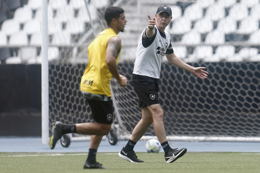 Botafogo libera entrada de crianças e mulheres em jogo contra o Cruzeiro