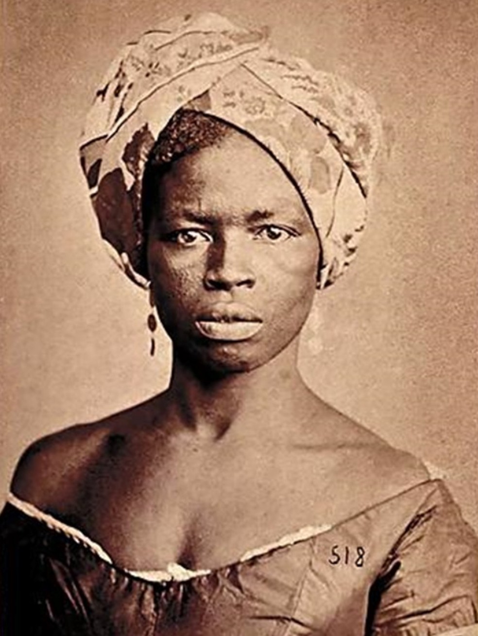 Líderes negras eram representadas pela imagem de uma mulher preta desconhecida feita por fotógrafo alemão Alberto Henschel em 1870 — Foto: Reprodução