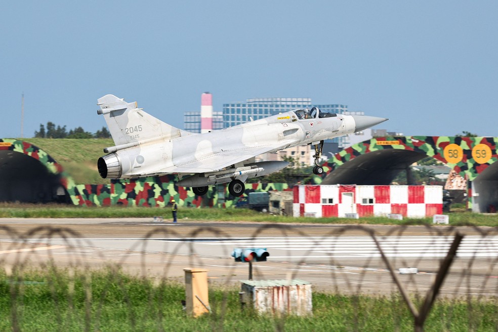 A Taiwanese Air Force Mirage 2000 fighter jet takes off from an air base in Hsinchu – Photograph: I-Hwa CHENG / AFP