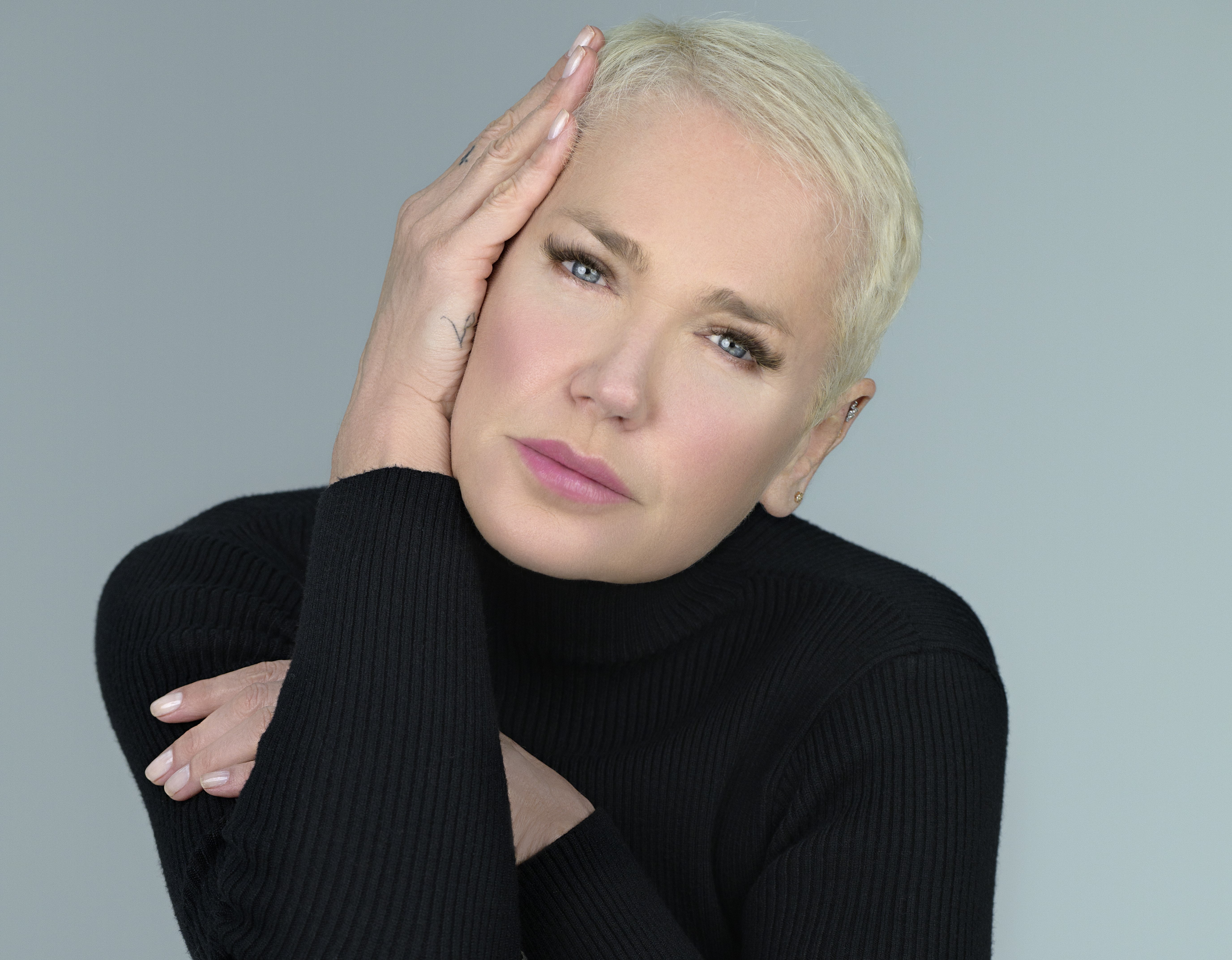 Xuxa anuncia turnê 'O Último Voo da Nave' em mais cidades