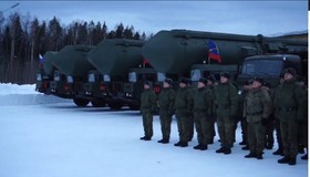Putin ordena exercícios nucleares com tropas perto da Ucrânia