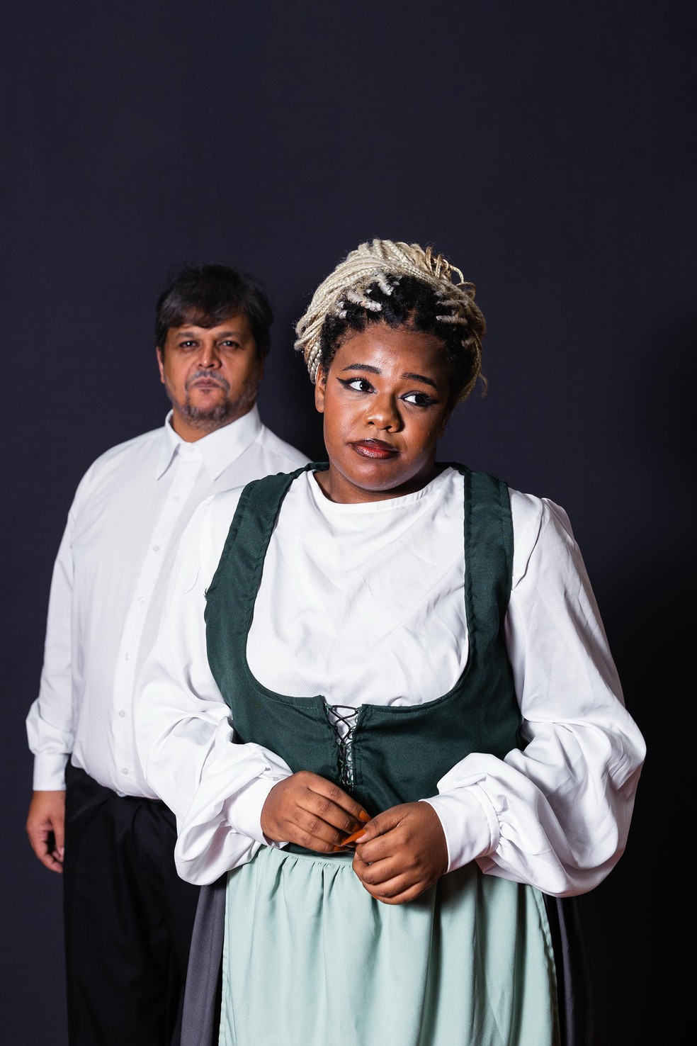 Em cartaz no Teatro Cesgranrio, o espetáculo “O jovem Frankenstein” mistura comédia e suspense — Foto: Divulgação