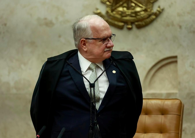 Ministros veem tentativa de Fachin de amenizar embate no início da sessão ao assumir relatoria sobre mensagens de Vorcaro a Moraes