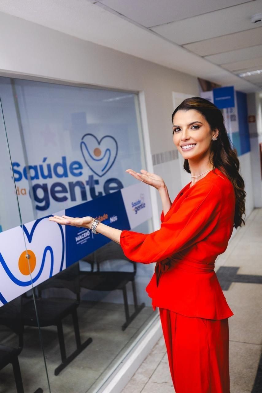 Imagem de Marina JHC aparece em serviço de marcação de consultas da Prefeitura de Maceió - Foto