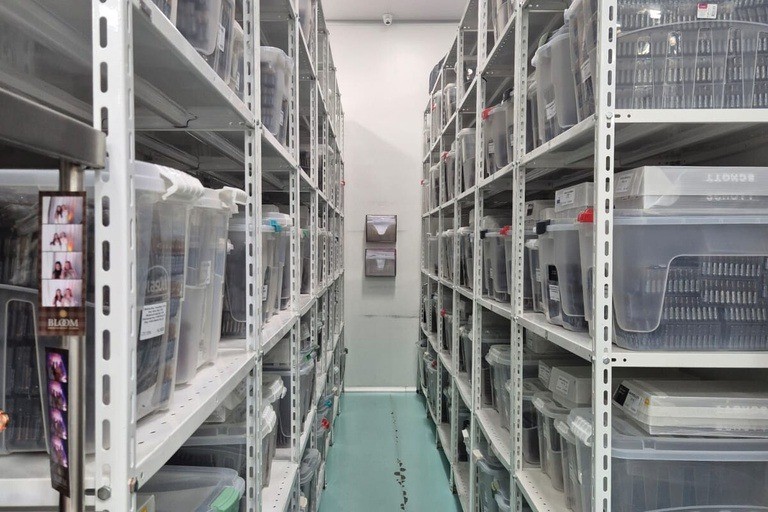 Mais de 400 mil produtos irregulares são interditados pela Anvisa em farmácia de manipulação de SC