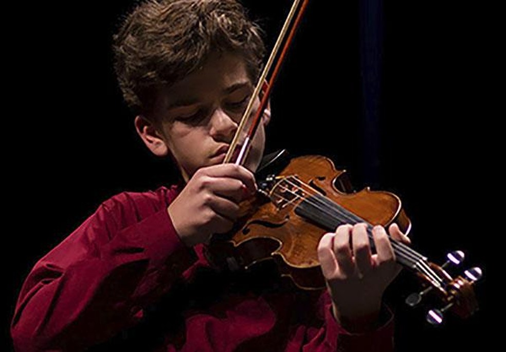 Violinista Guido Sant'Anna, de apenas 17 anos — Foto: Divulgação