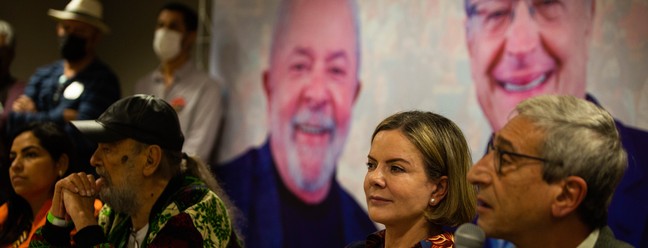 Sem a presença do candidato, PT lança oficialmente a chapa Lula-Alckimin, em evento em São Paulo — Foto: Maria Isabel Oliveira/ Agência O Globo