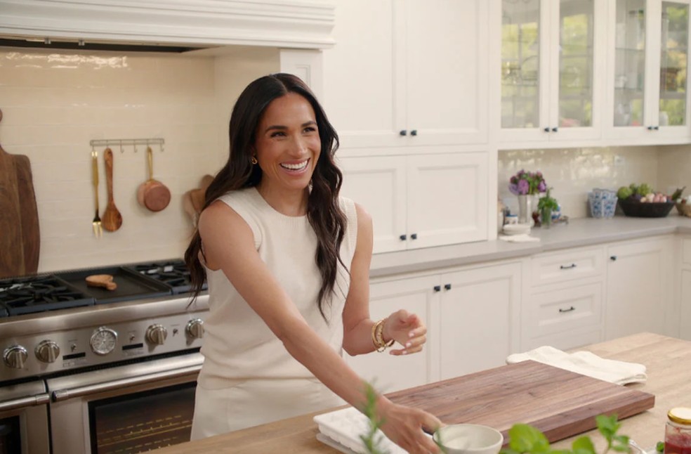 Meghan Markle estaria vivendo choque de realidade após retorno ao Reino Unido — Foto: Netflix