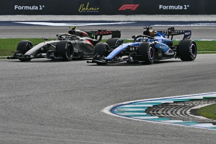 Bortoleto lamenta resultado e pede desculpas a Sainz: 'Acabou com minha corrida e com a dele'