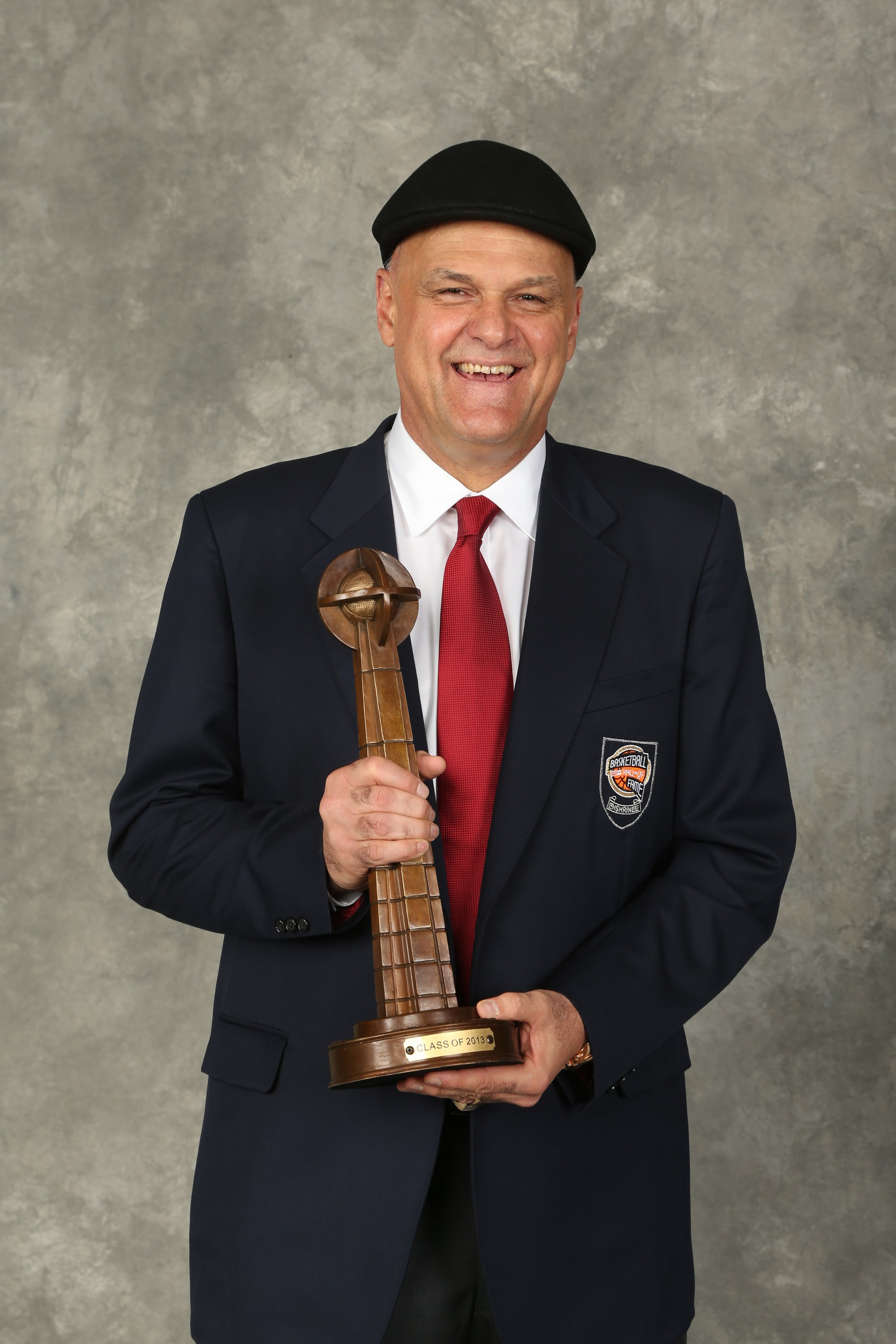 Galvão Bueno lamenta morte de Oscar Schmidt: 'O Brasil perdeu hoje um gênio de nosso esporte'