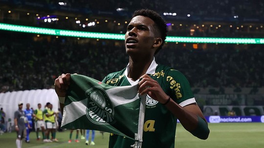 Quem é Estêvão: Conheça mais do jovem do Palmeiras 'diferente de tudo' que Abel Ferreira viu