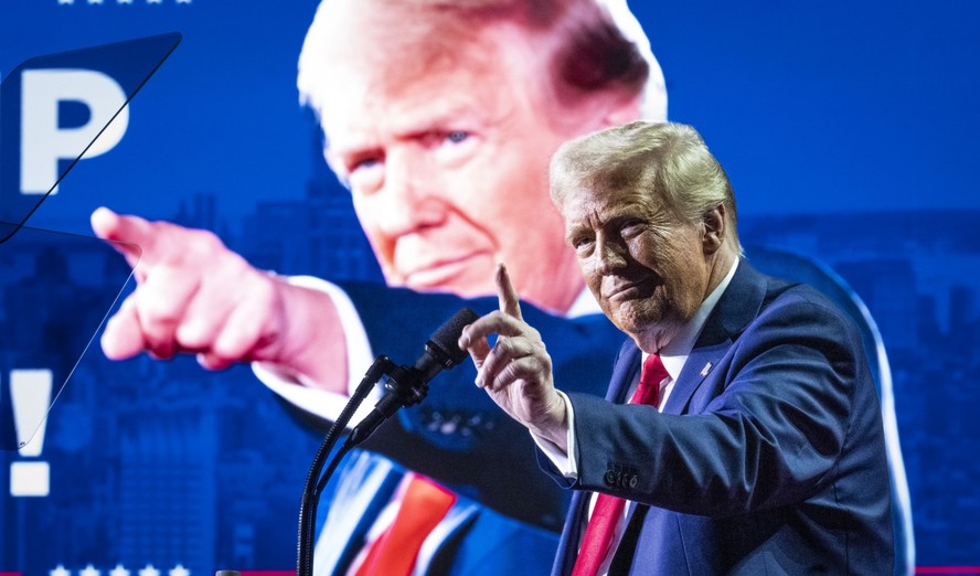 Donaldo Trump realiza seu último comício de campanha em Grand Rapids, Michigan